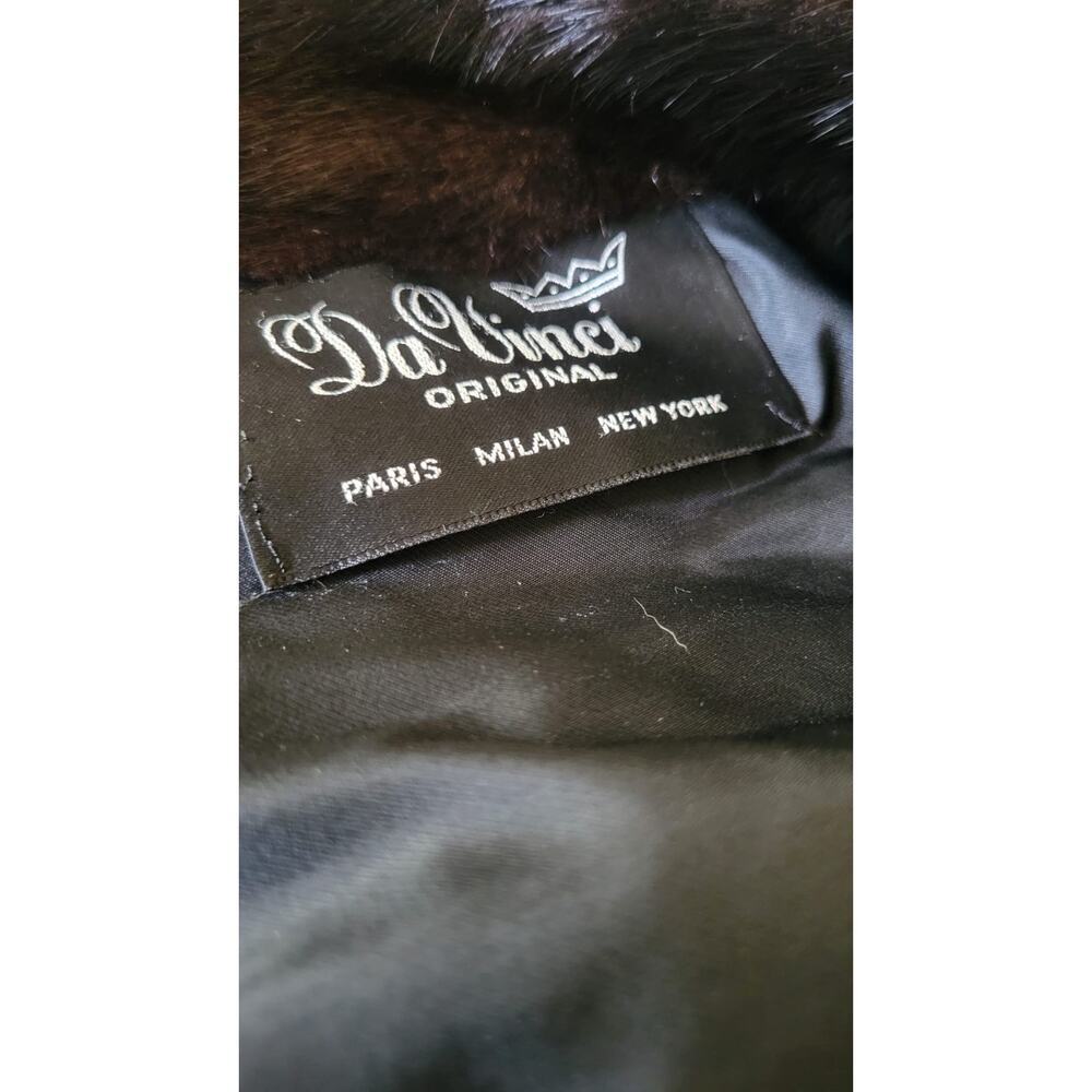 DaVinci Authentic Vintage Mink Coat with Chevron Pattern - Very Soft Fur - Picture 3 of 11